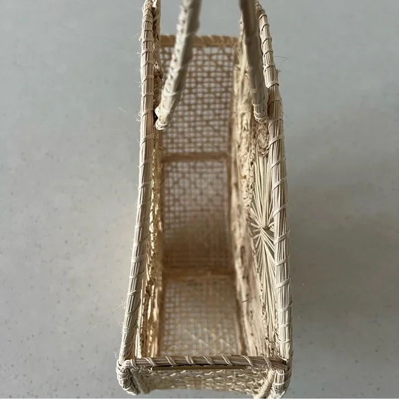 Summer Tote - Picture 5 of 9